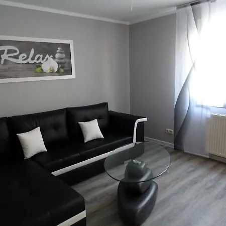 Fam. Bisgen Apartamento *